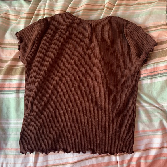 crop top - Picture 2 of 4